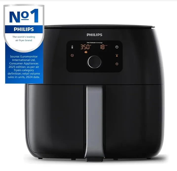 Close-up of the Philips Airfryer XXL digital control panel with presets and keep-warm